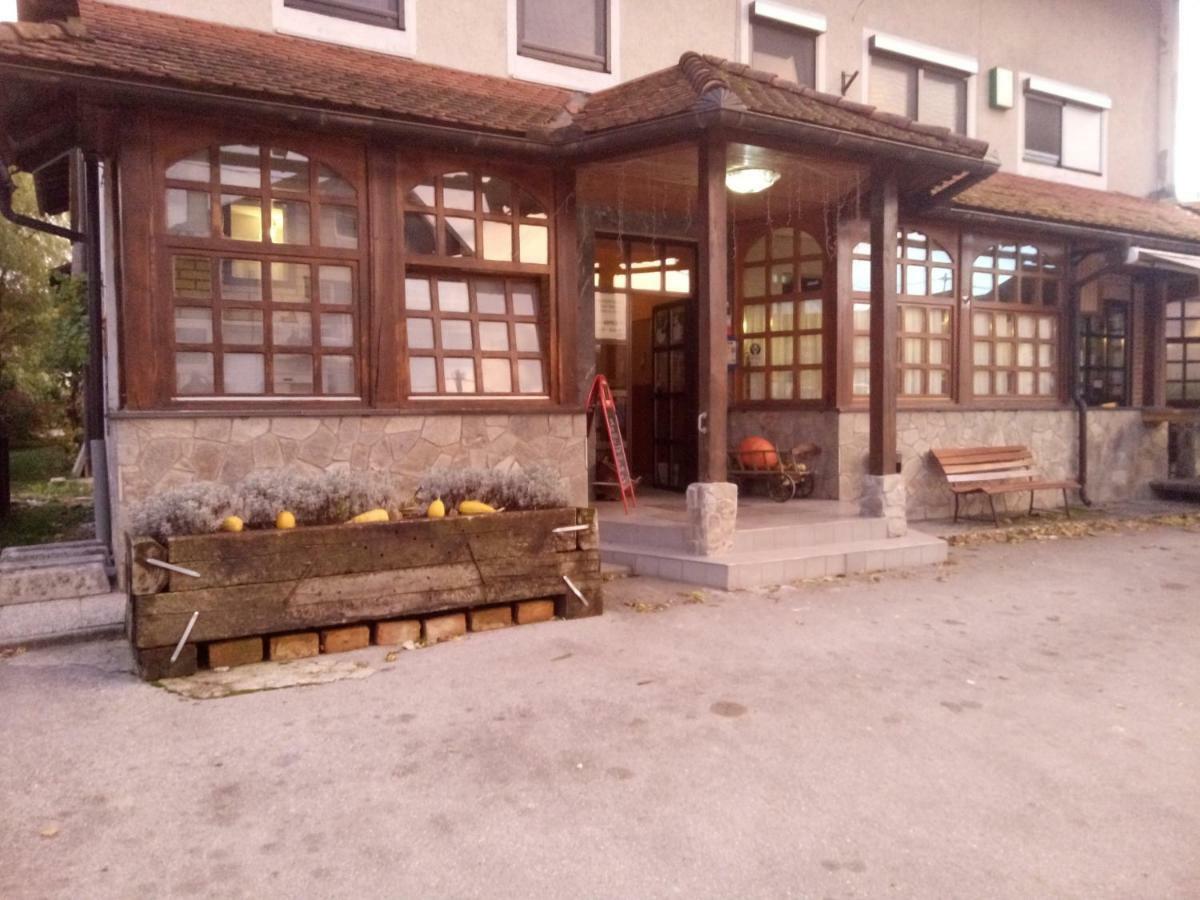 Hotel Gostilna Ulcar à Ig Extérieur photo